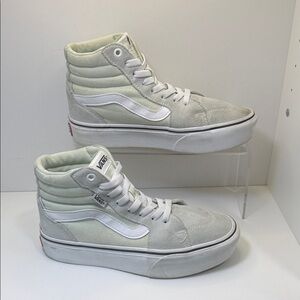 Vans Sk8-Hi Platform High Top Sneakers - Pale mint green & White